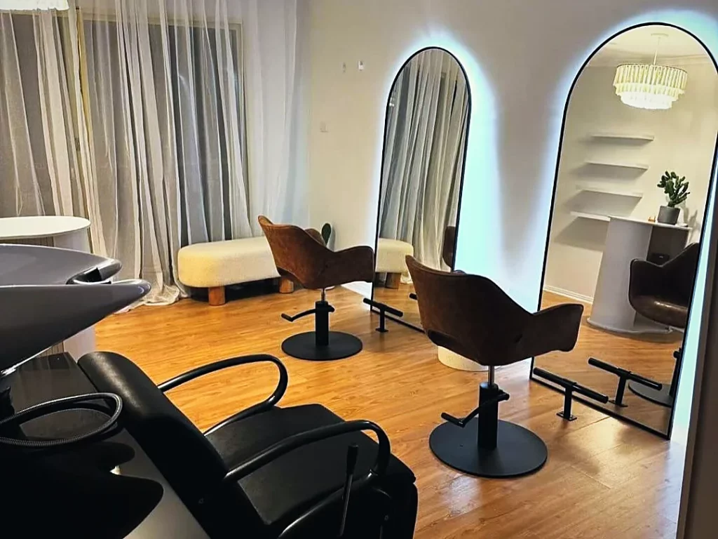HBS Basin in a customer’s home salon