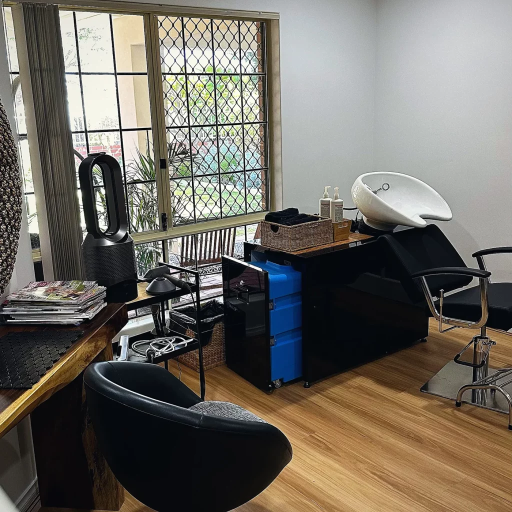 Customer salon S39